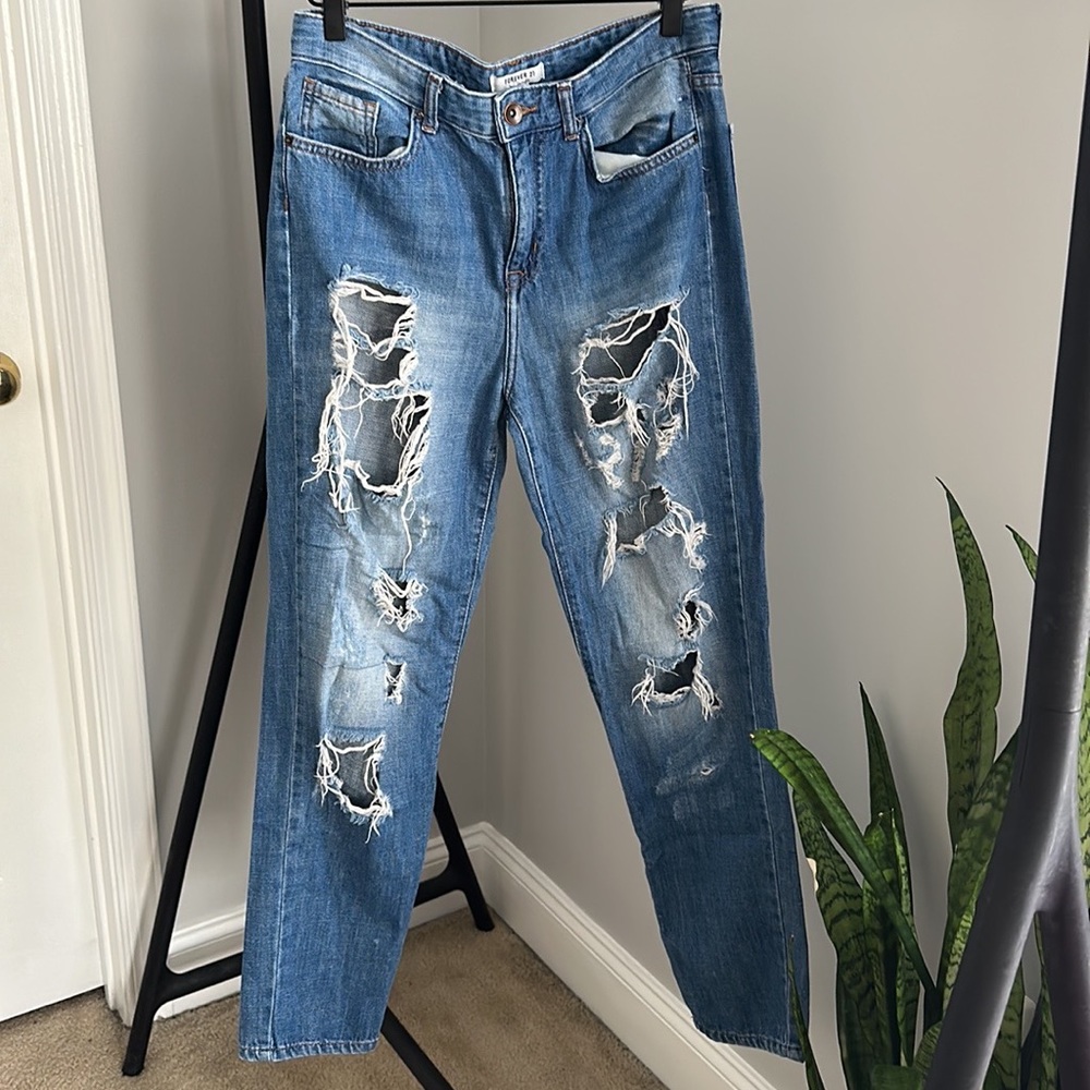 Forever 21 Blue Distressed Boyfriend Ripped Jeans Size 26